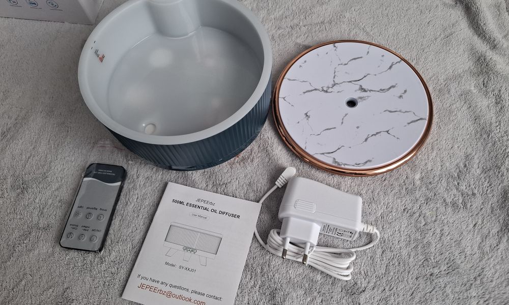 Nawilżacz powietrza dyfuzor zapachowy aromaterapia LED