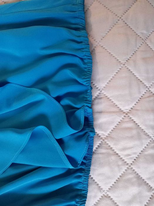 Wyjątkowa niebieska bluzka River Island – rozmiar 6