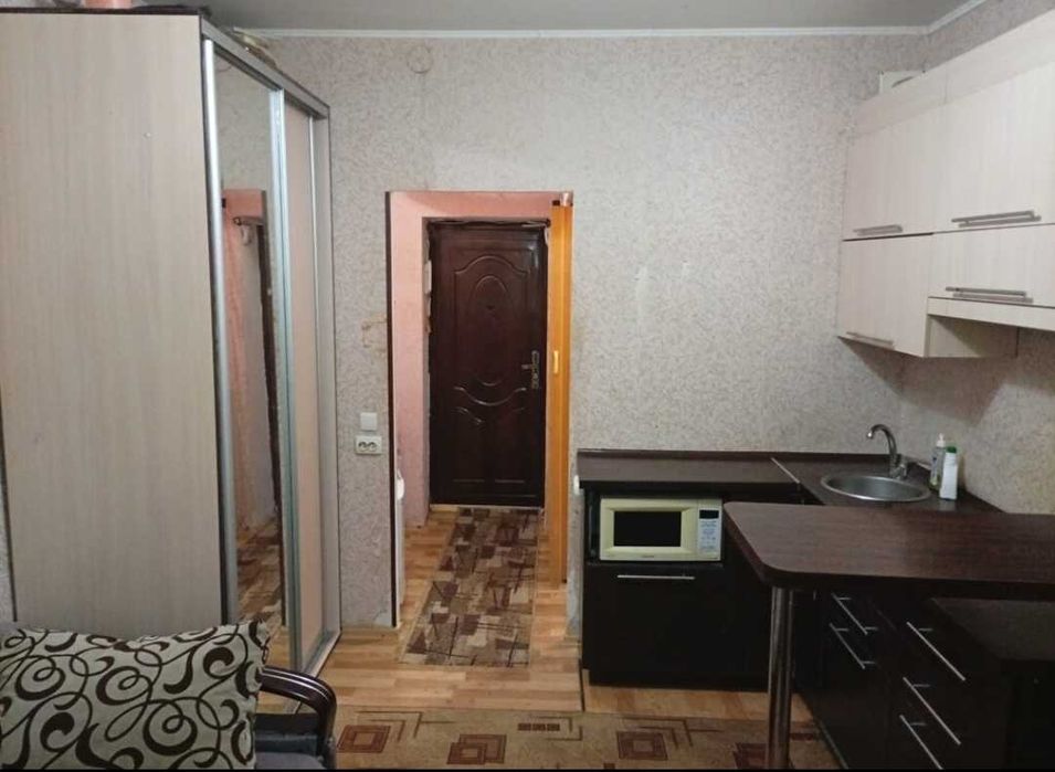 Продам смарт -квартиру біля метро