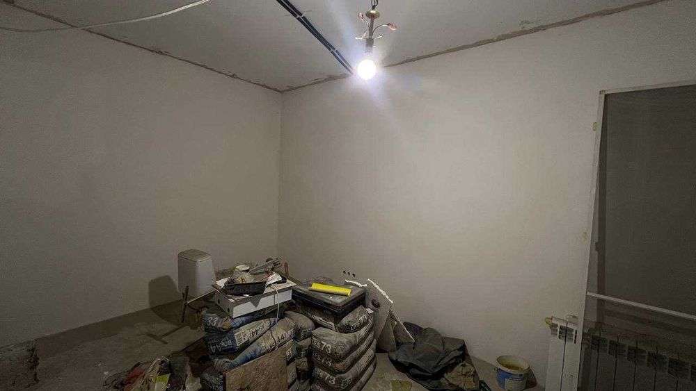 Продаж Однокімнатної квартири вул.Космонавтів зупинка Рассвет