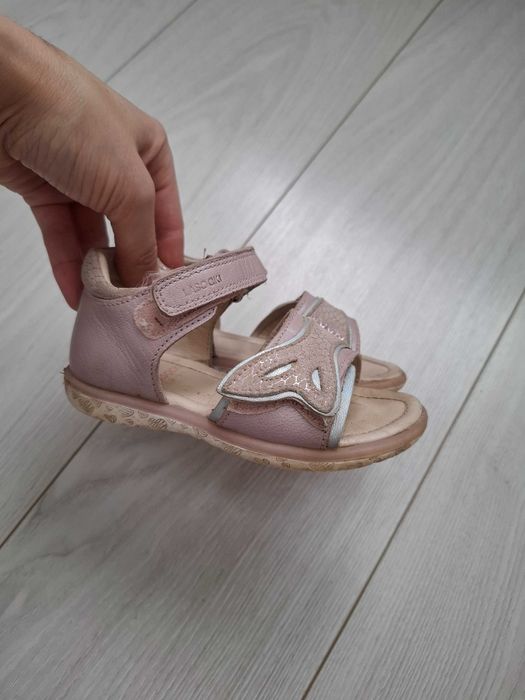 Sandały skórzane Lasocki Kids 25