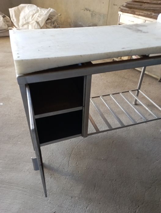 bancada em inox medidas de um metro e meio por meio metro algum uso