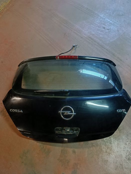 Tylna klapa  Opel Corsa D - czarna