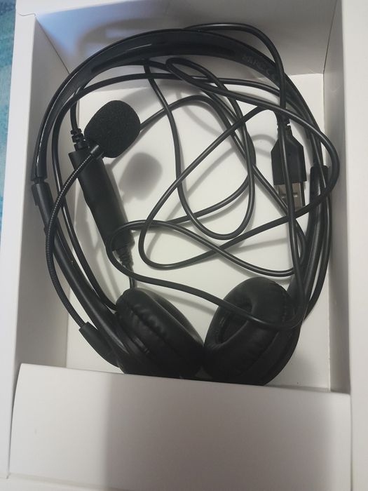 Навушники, гарнітура для комп'ютера, ноутбука