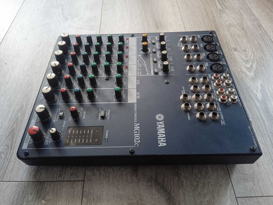 Мікшер Yamaha MG 102c