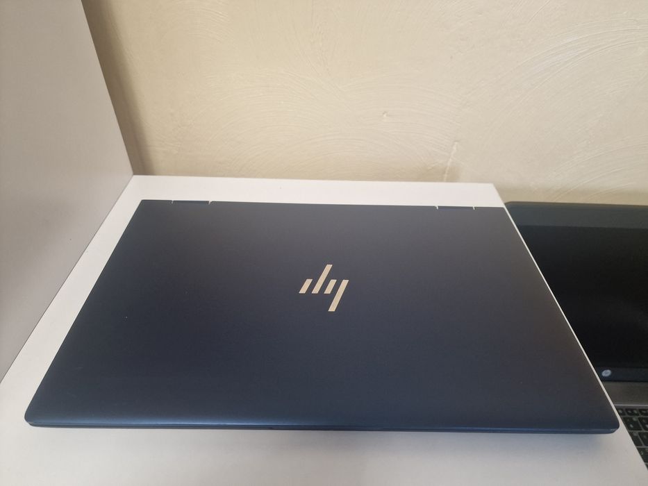 Ексклюзивний Ультратонкий Hp i7-8565U/ОЗУ 16Gb/Nvme m2 256Gb/UHD 2Gb