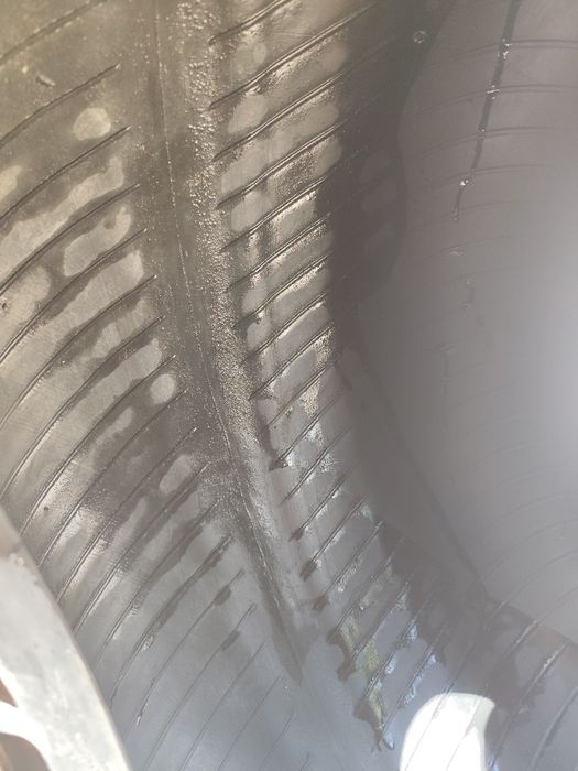Pneu agrícola de reboque cisterna ou enfradadeira