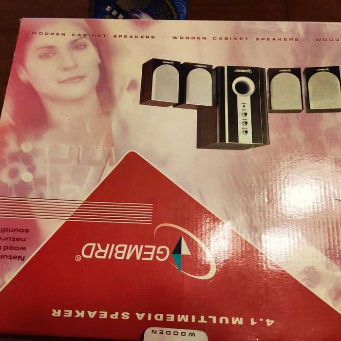 Colunas Multimédia Baratas e Novass