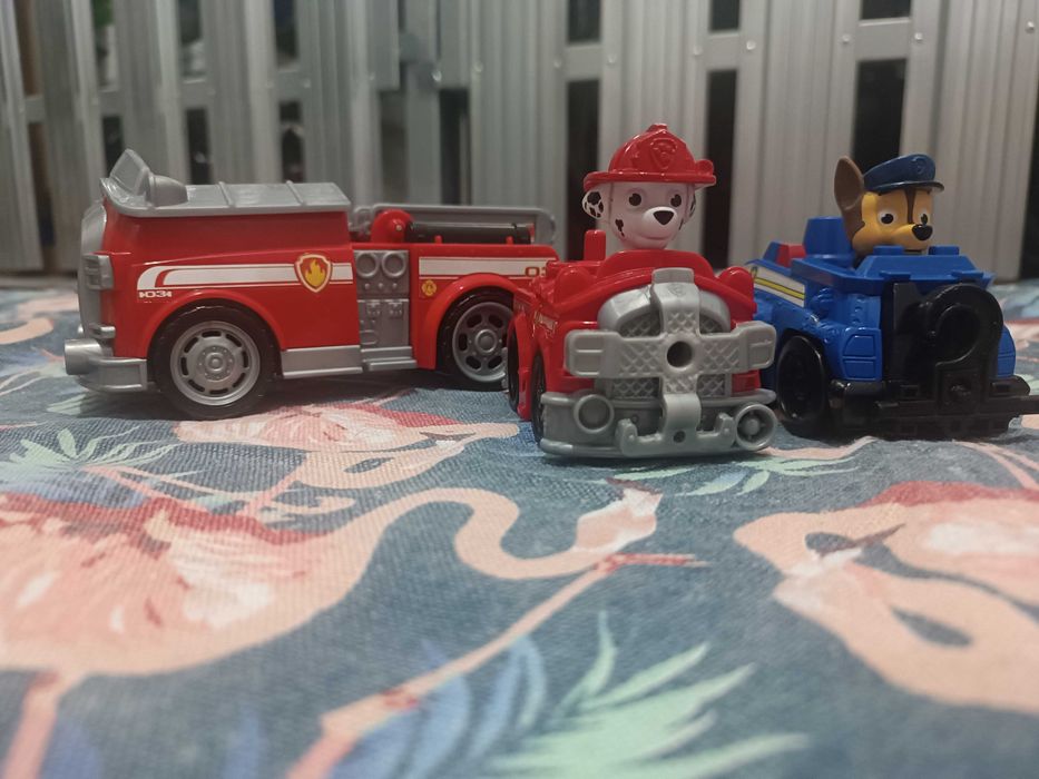 Zestaw pojazdów z Psiego Patrolu