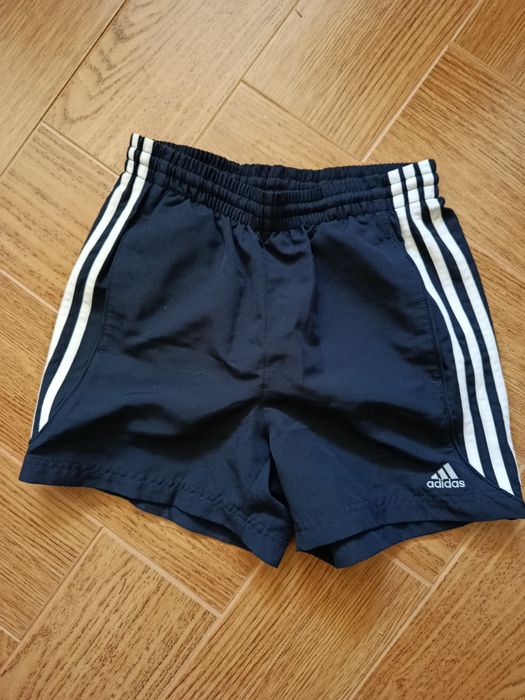 Calções adidas vintage em optimo estado