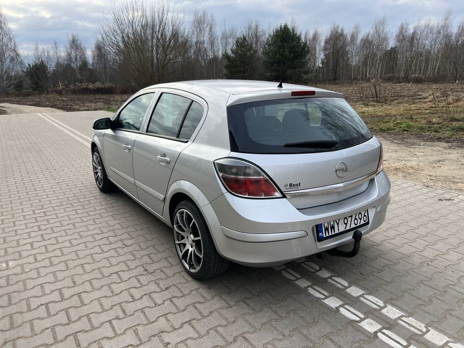 Opel Astra H 1.4 LPG 90km 2008r
