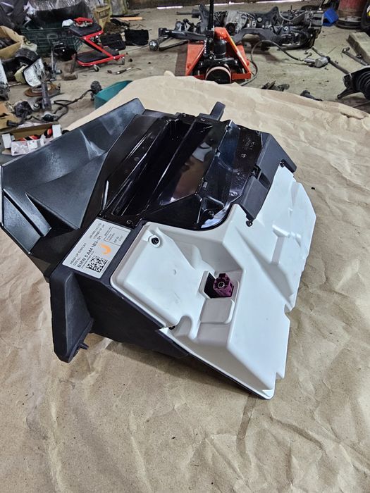 Проекція на BMW I4 m50 g26