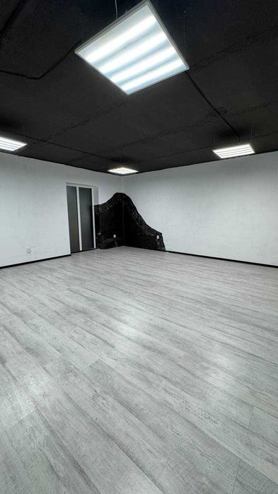 Продаж комерційного приміщення Г