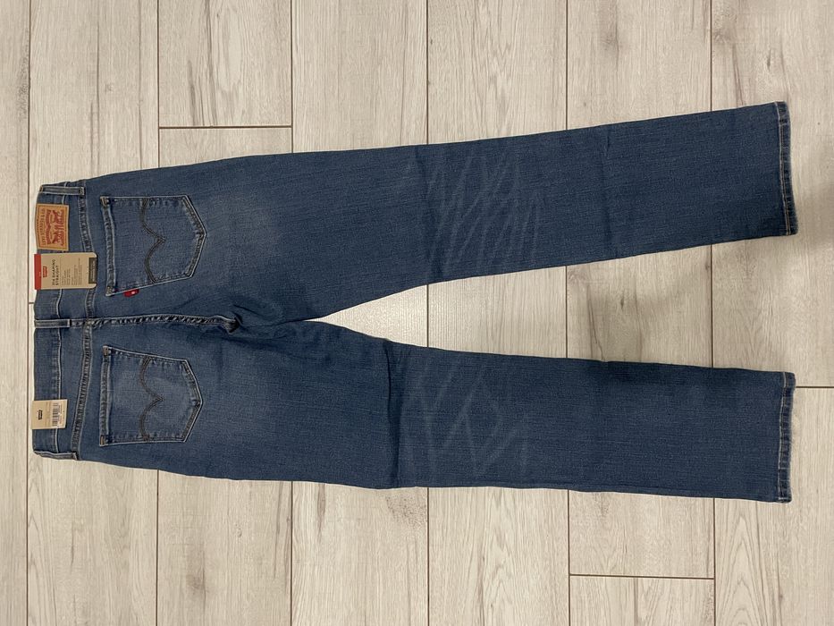 Jeansy Levis 314 shaping straight 30x32 mid rise