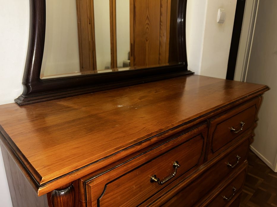 Armario  + mesas de cabeceira