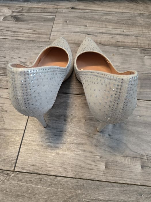 Srebrne szpilki z cyrkoniami