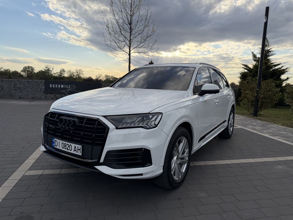 Продам Audi Q7 2021p