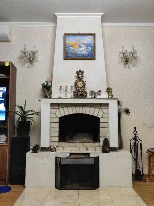 Старий Мерчик. Для сім'ї здається будинок 150м2. та 10+20 соток землі