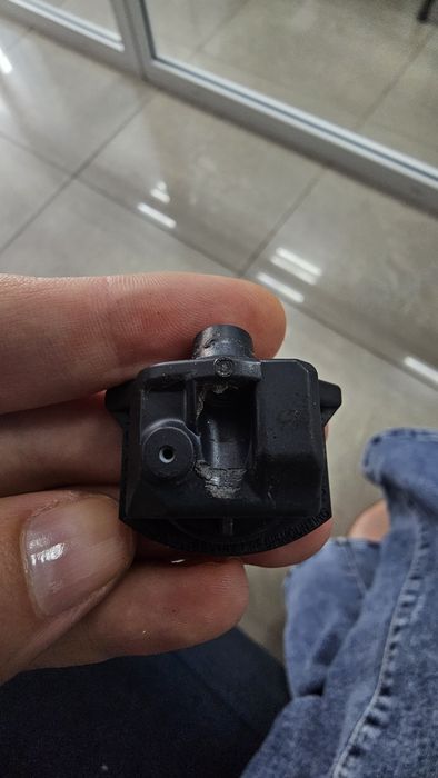 Датчик тиску в шинах