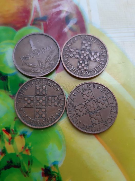Moedas antigas Escudos e Centavos