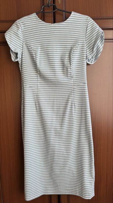 Продам сукні у відмінному стані