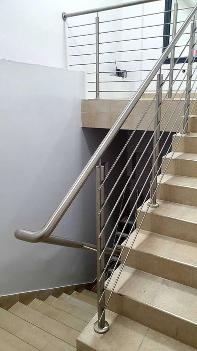 Balustrada nierdzewna balkonowa schodowa poręcze taras francuskie