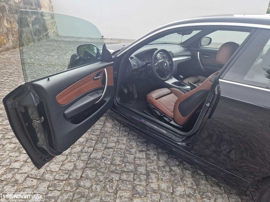 Vendo BMW Série 1 Coupé bem estimado e em óptimas condições gerais.