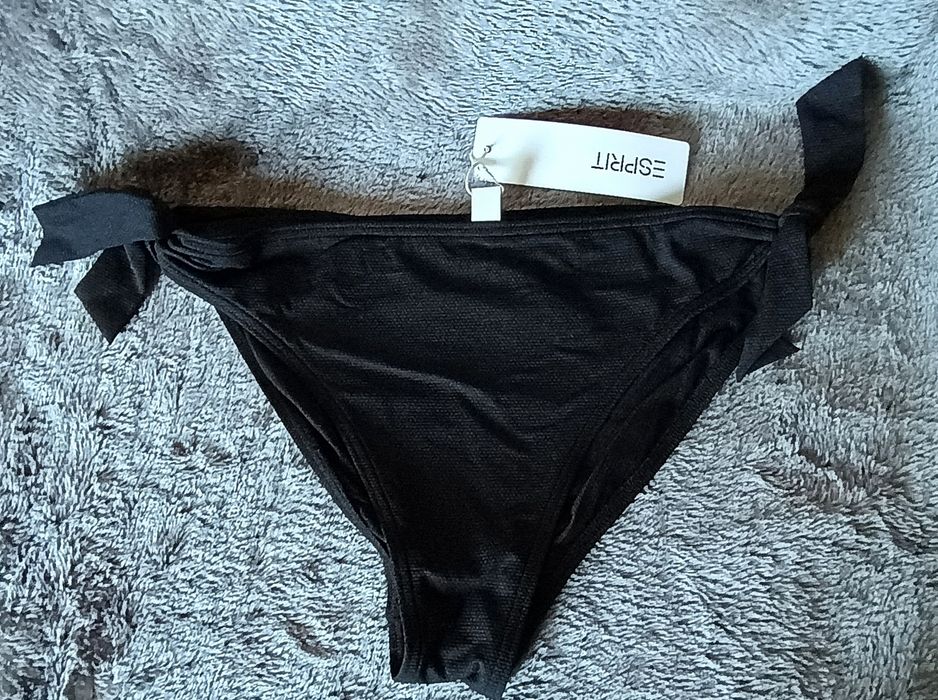Dół od bikini Klasyczna czerń z wiązaniem