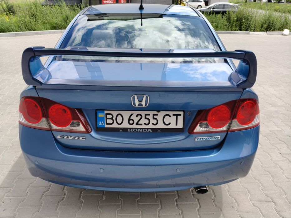 Honda civic 4d Hybrid 8 покоління 1.3 i-Vtec IMA