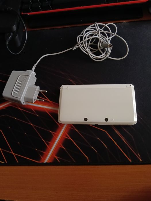 Troco nintendo 3ds e PS3 ambas desbloqueadas