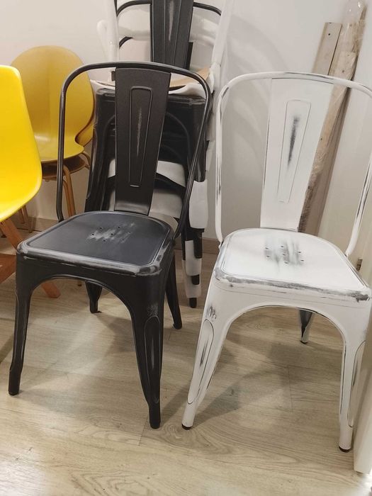 Cadeiras e bancos design industrial