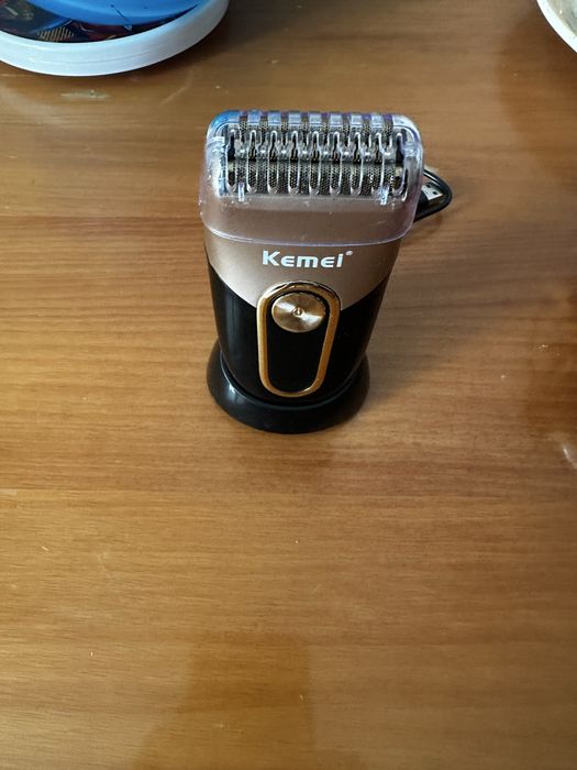Kemei KM-3209 Високоякісна електрична бритва