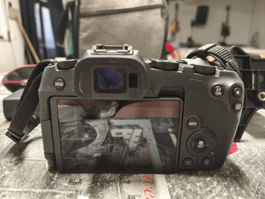 Canon  RP  com objetiva