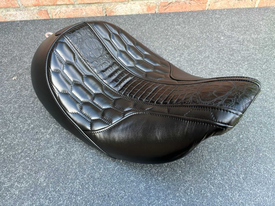 Tapicer motocyklowy Andrew Custom Leather