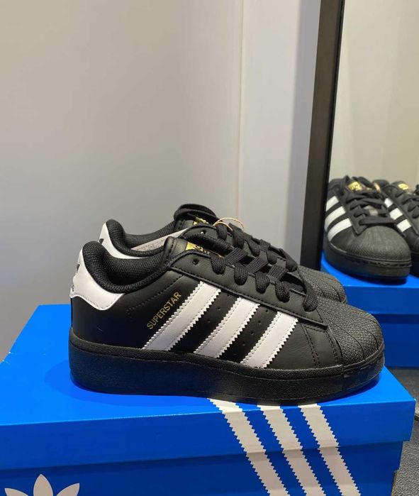 Nowe adidas Superstar XLG Black White R.39