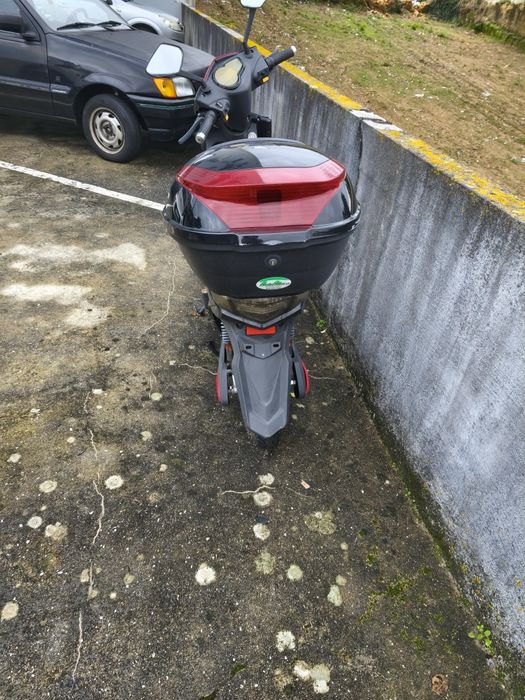 Mota  elétrica  a funcionar bem