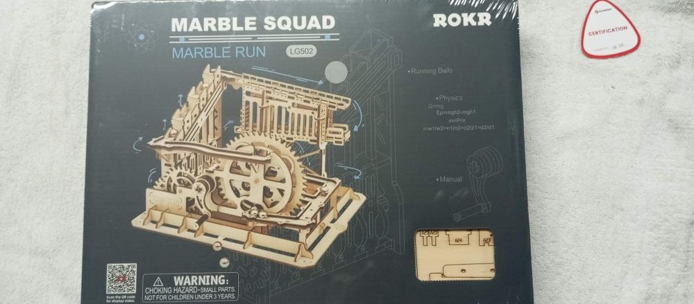 Puzzle em madeira novo