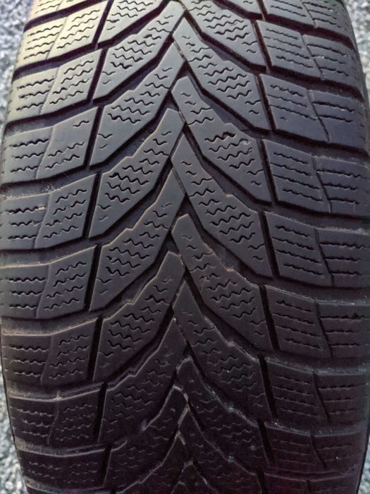 Koła zimowe Suzuki Vitara 215/65R16 NEXEN 5x139,7 felgi odnowione