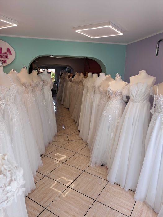 Polecam nową suknię ślubną