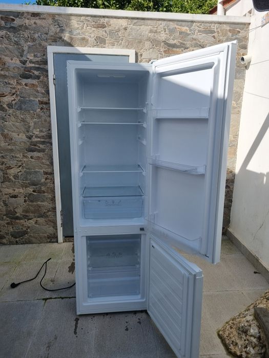 Frigorifico Eletronia combinado