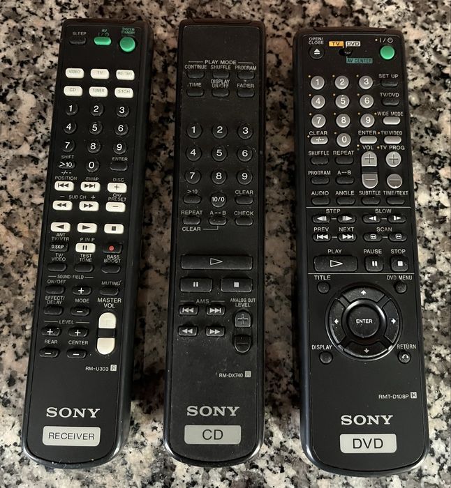 Zestaw 3 Pilotów SONY Receiver RM-U303 , CD RM-DX740 , DVD RMT-D108P