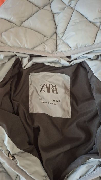 Стильне стьобане пальто Zara