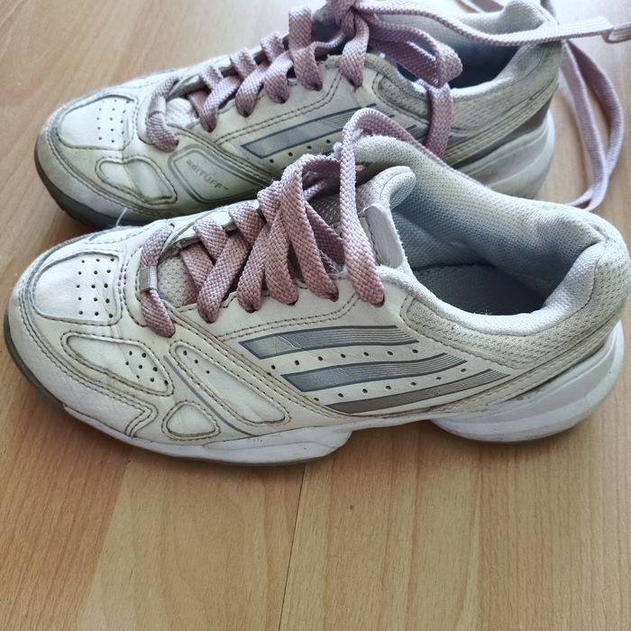 Кроссовки Adidas кожа,оригинальные 20 см ,стелька