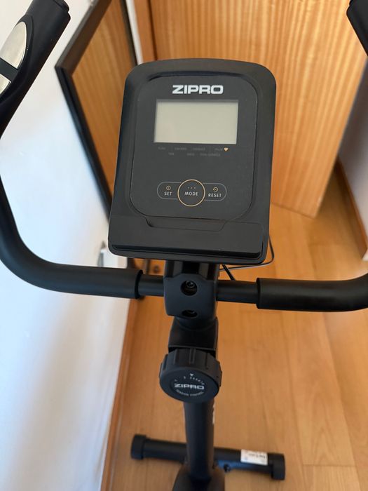 Stationary Bicycle495908981540792321