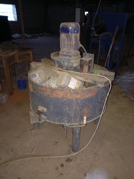 Станки для виготовлення тротуарної плитки