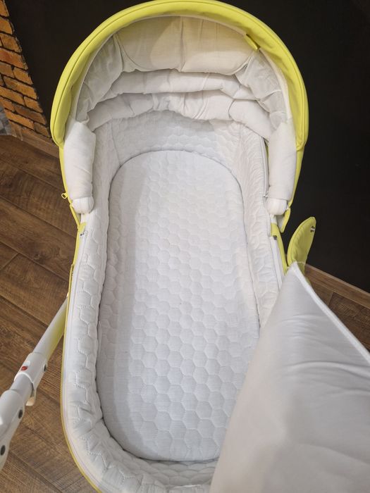 Продам коляску Adamex