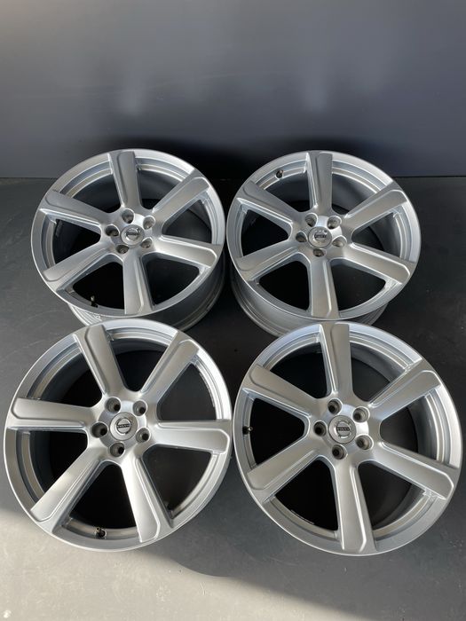 Felgi aluminiowe 19 cali 5x108 et 42,5 8J Volvo XC60 XC90