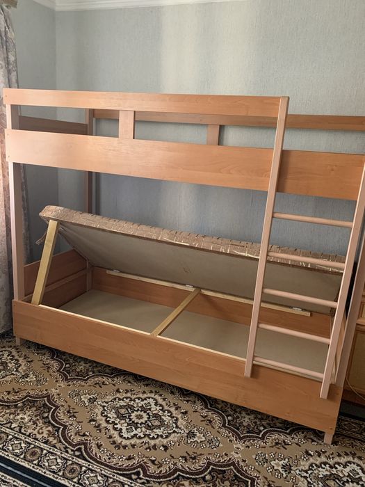 Кровать двухярусная