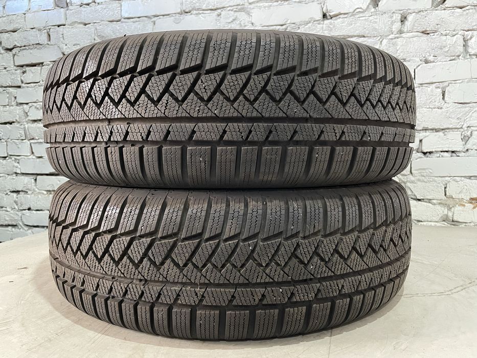Практично нові зимові шини CONTINENTAL 215/65 R17 резина Р17