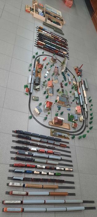Железная дорога ТТ 1:120 поезда вагоны корабли лодки домики.